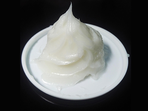 選擇塑膠零件潤滑脂要考慮哪些因素呢？